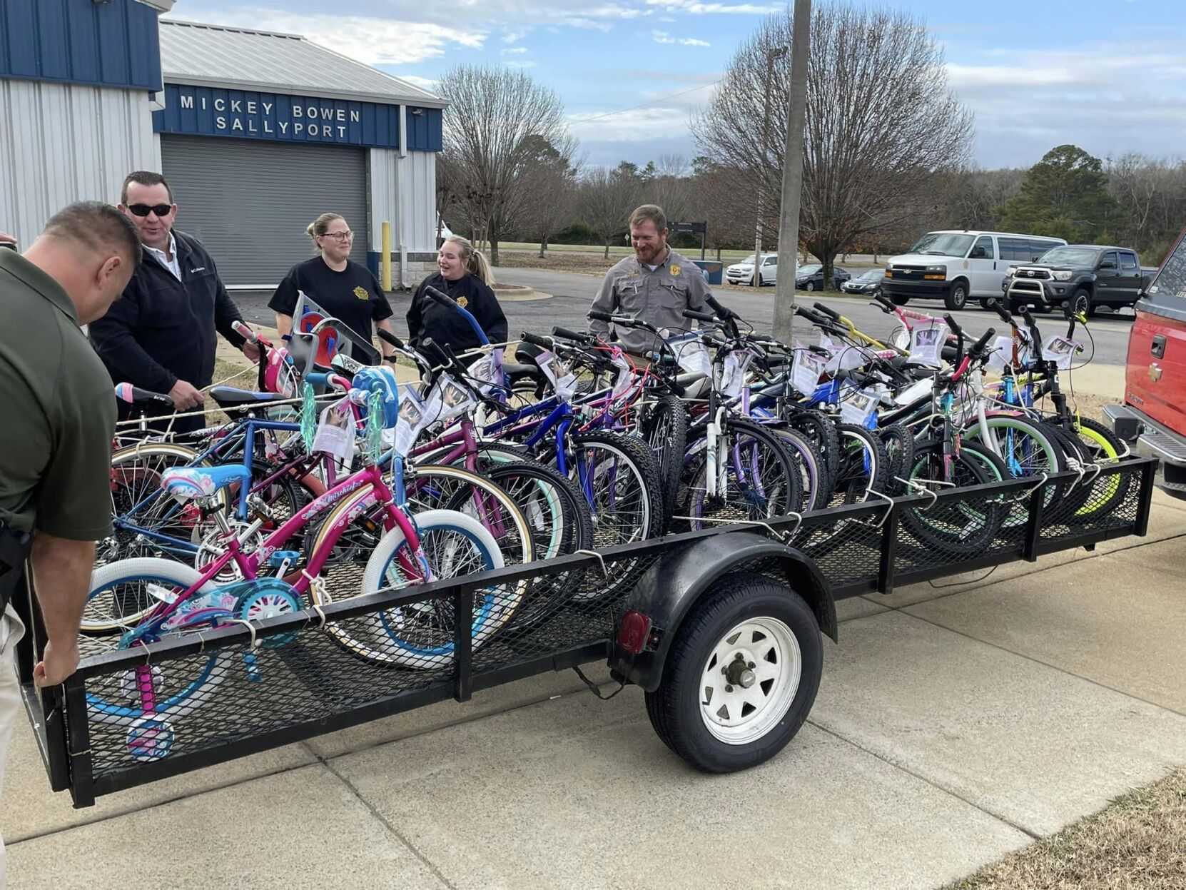 DeKalb County man fixes, gifts bicycles to local children for Christmas